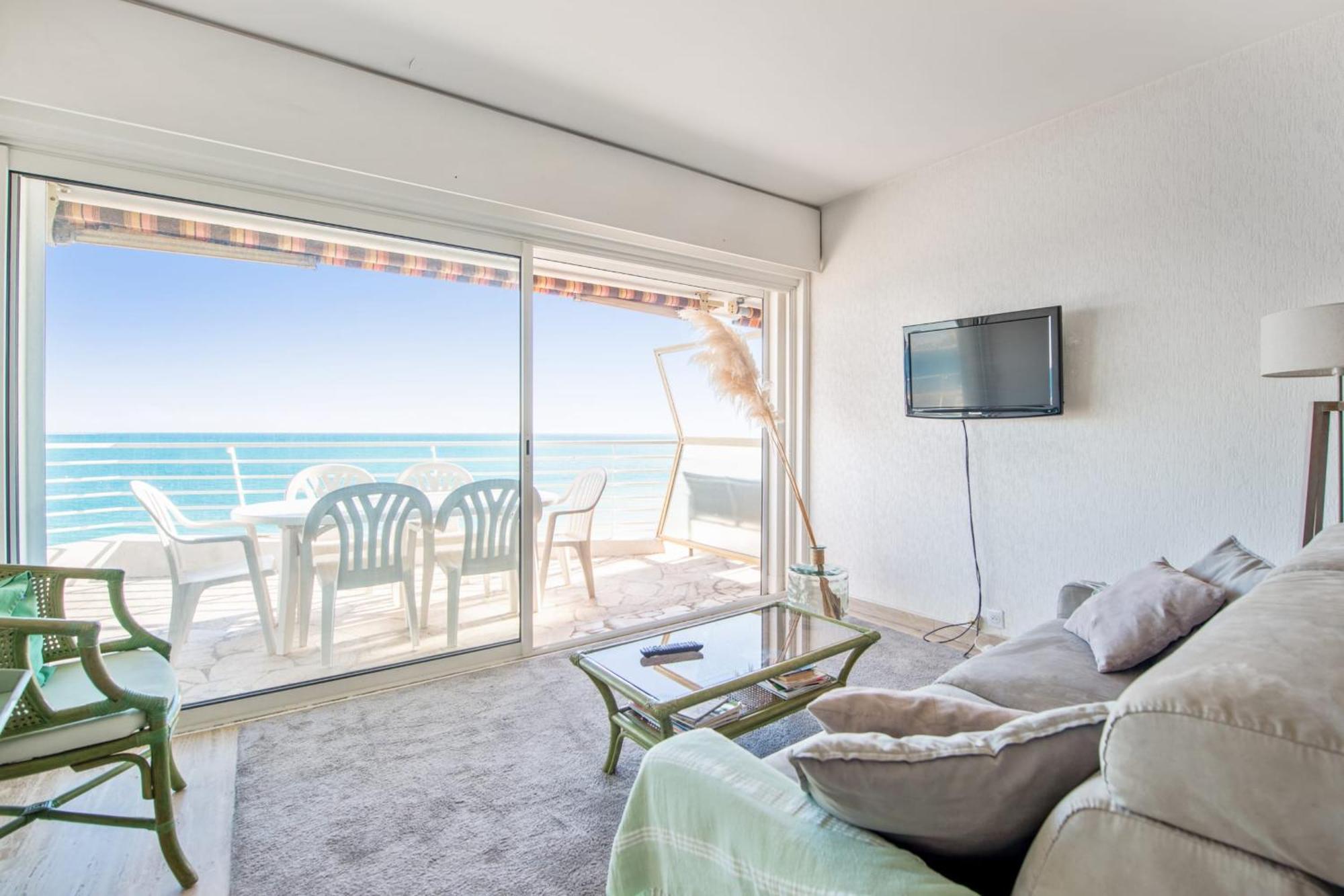 Le Balcon Sur La Baie - Welkeys Apartment Cagnes-sur-Mer Exterior photo